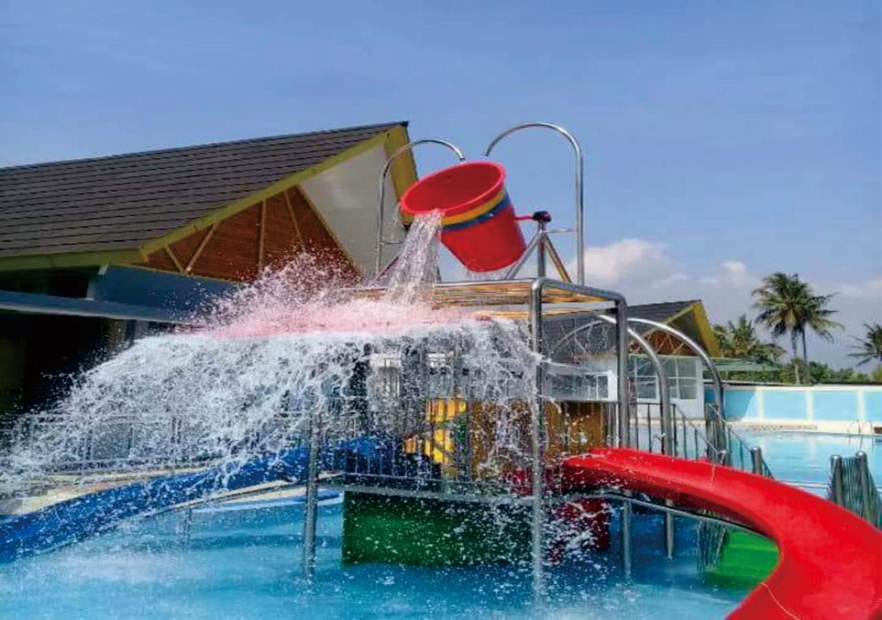 Cahaya Villa Garut Exterior photo